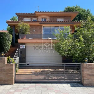 Casa o chalet independiente en venta en Calle Muga